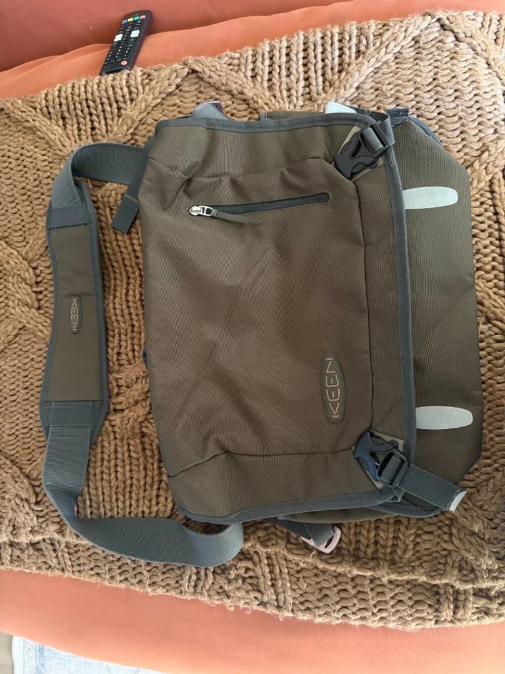 Keen Hybrid Transfer Olive Green Laptop Messenger Bag (NEW)
